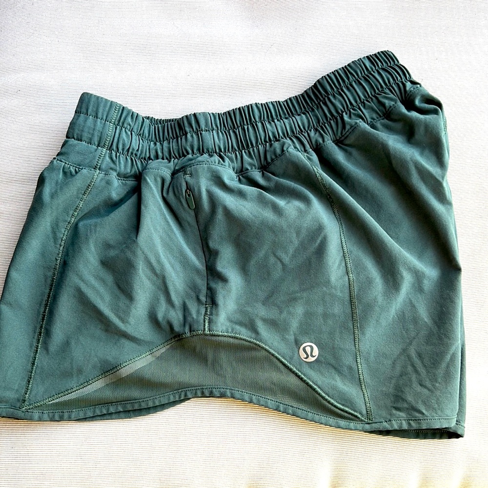 Lululemon Hotty Hot Short